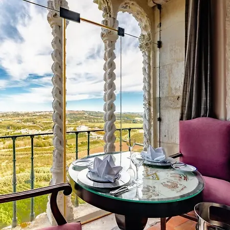 ホテル ポサーダ カステロ デ オビドス